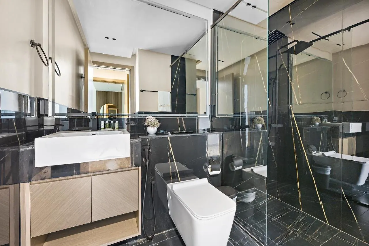 WelHome - Contemporary 1BR in Binghatti Canal & Burj Views Dubai